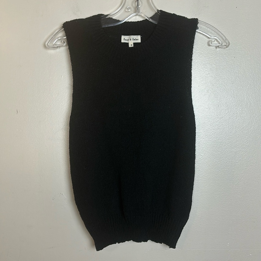 Aaron & Amber Neutral Soft Knit Crewneck Sleeveless Sweater Top in Black